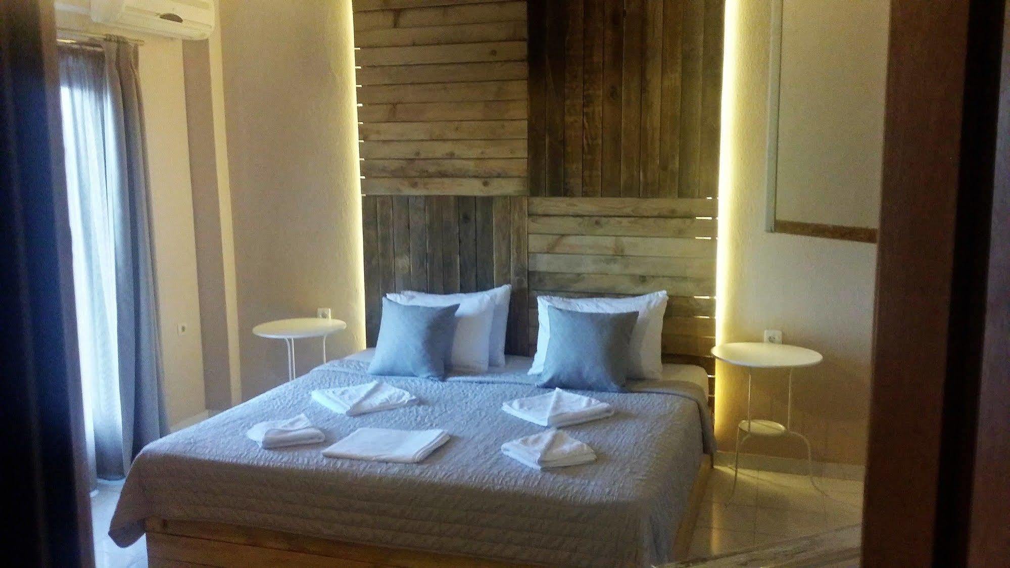 Anemos Hotel Políhrono Kültér fotó
