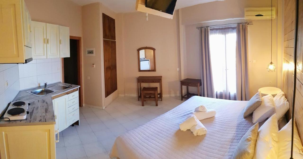 Anemos Hotel Políhrono Kültér fotó